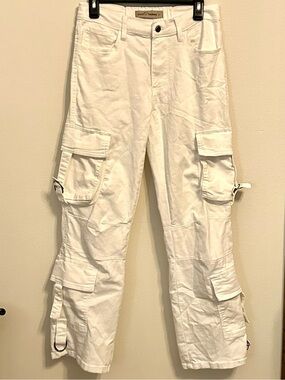 LOVE TRENDS Junior Women’s White Cargo Pants, Size 11